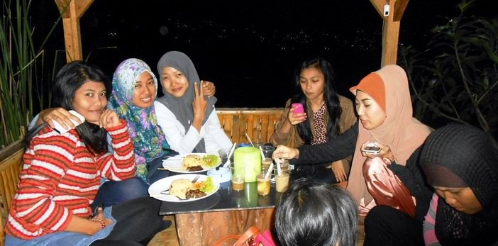 Buka Bersama Siswa Paket C Juli 2013